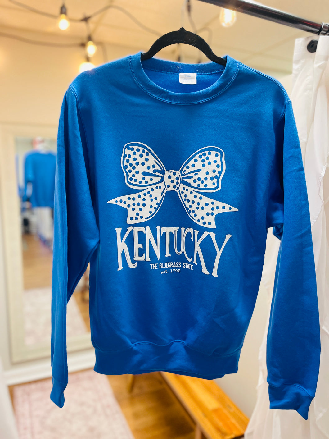 Kentucky Bow Est. 1792 Soft Unisex Sweatshirt